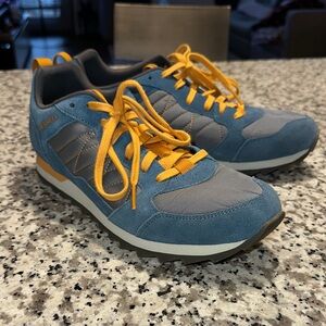 Merrell Size 10 Men's Blue and Gold/Orange Sneakers